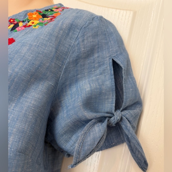 Adorable Talbots Boho Floral Folk Embroidered Chambray Blue Linen Blend Top, S - Picture 5 of 9